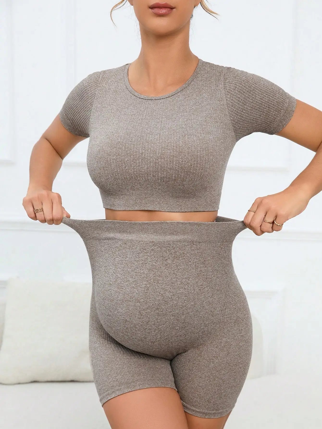 Maternity Seamless Yoga Shorts & Top Set